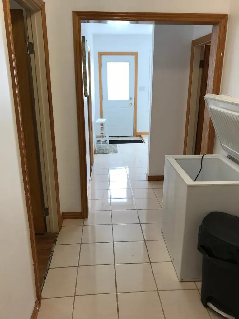 4725 5 Avenue Edson AB T7E 1C6