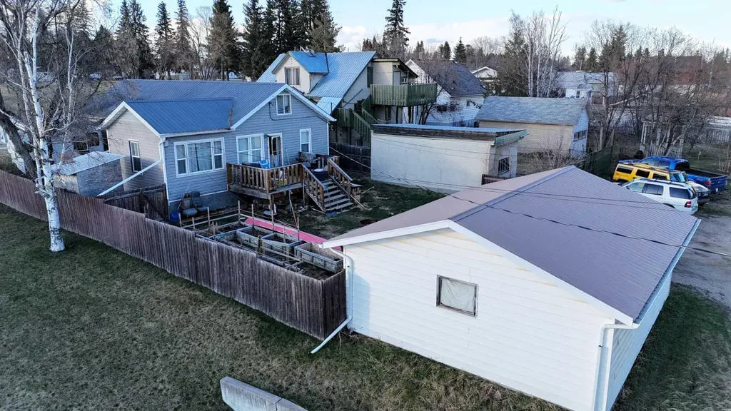 4725 5 Avenue Edson AB T7E 1C6