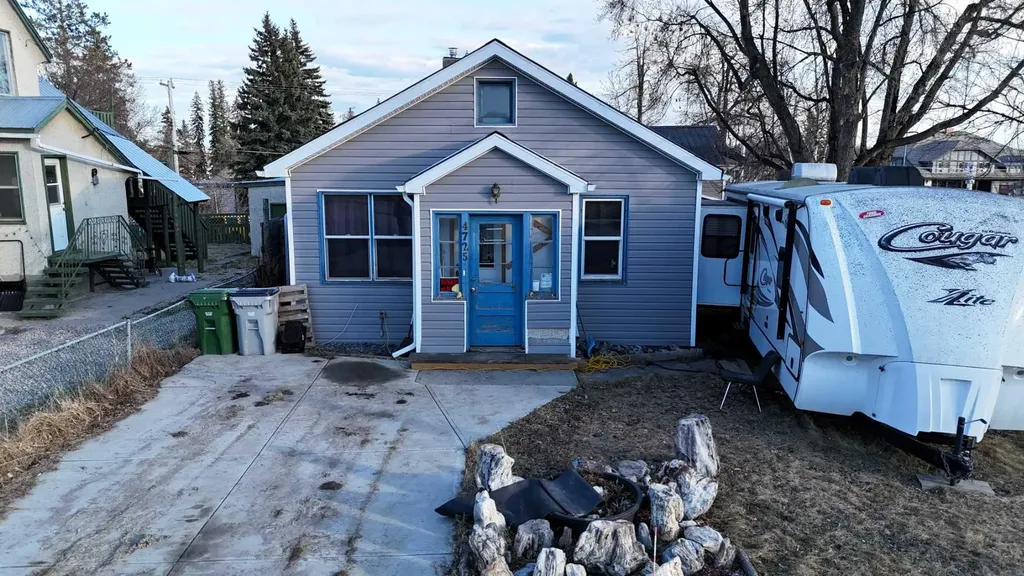 4725 5 Avenue Edson AB T7E 1C6