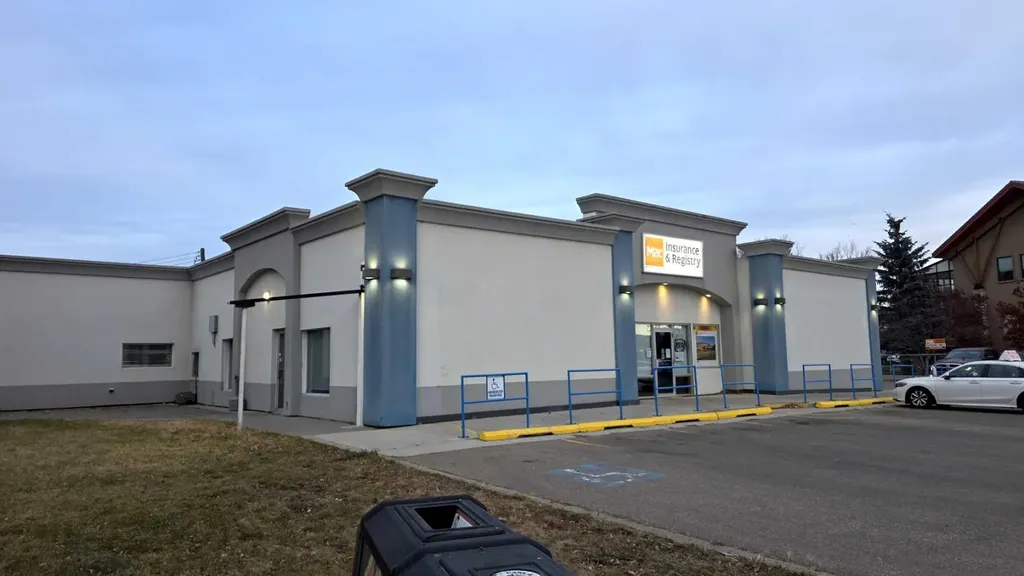 5414 43 Street Red Deer AB T4N 1C9
