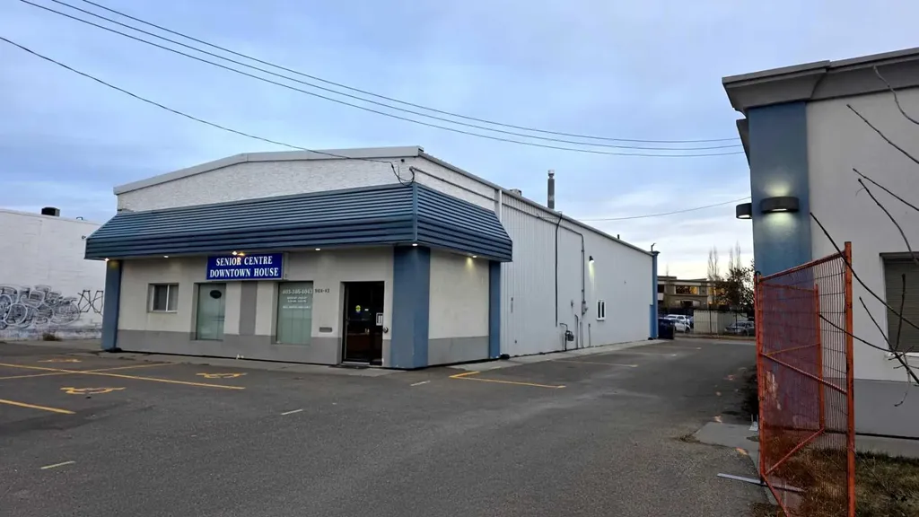 5414 43 Street Red Deer AB T4N 1C9