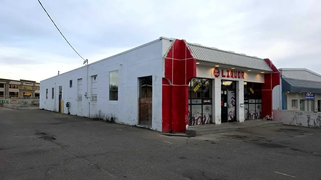 5414 43 Street Red Deer AB T4N 1C9