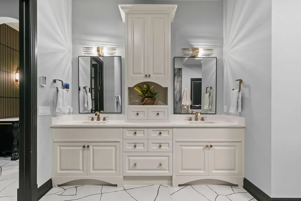 14 Pinehurst Drive Heritage Pointe AB T1S 4J3