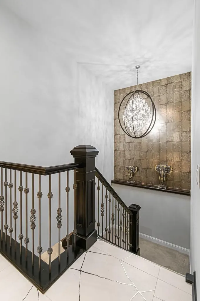 14 Pinehurst Drive Heritage Pointe AB T1S 4J3
