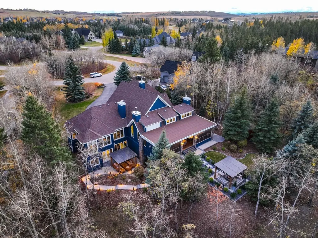 14 Pinehurst Drive Heritage Pointe AB T1S 4J3