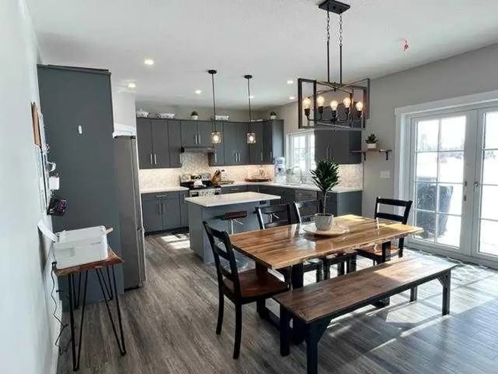 1049 Alberta Avenue Debolt AB T0H 1B0