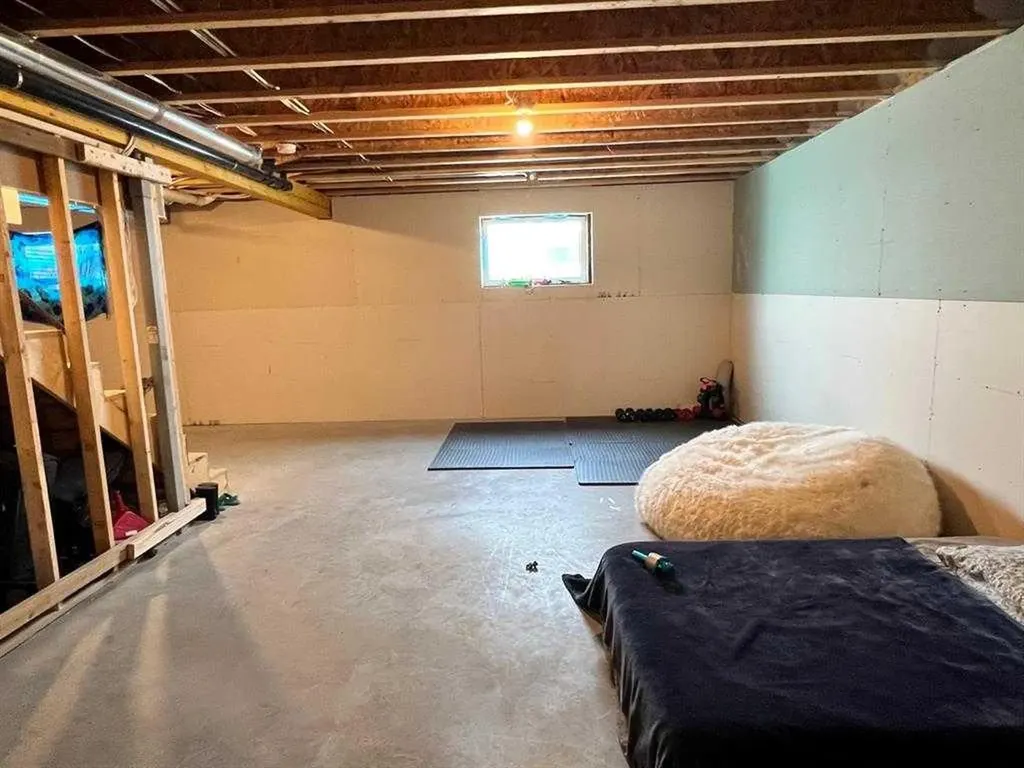 1049 Alberta Avenue Debolt AB T0H 1B0
