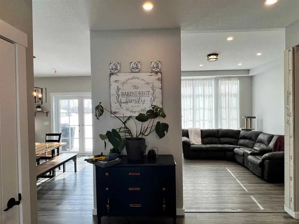 1049 Alberta Avenue Debolt AB T0H 1B0