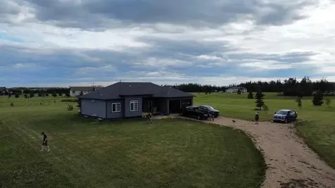 1049 Alberta Avenue DeBolt AB T0H 1B0