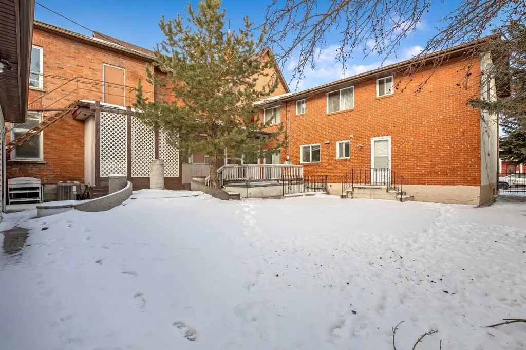 1405 8 Avenue SE Calgary AB T2G 0N1