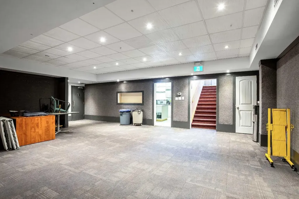 1405 8 Avenue SE Calgary AB T2G 0N1