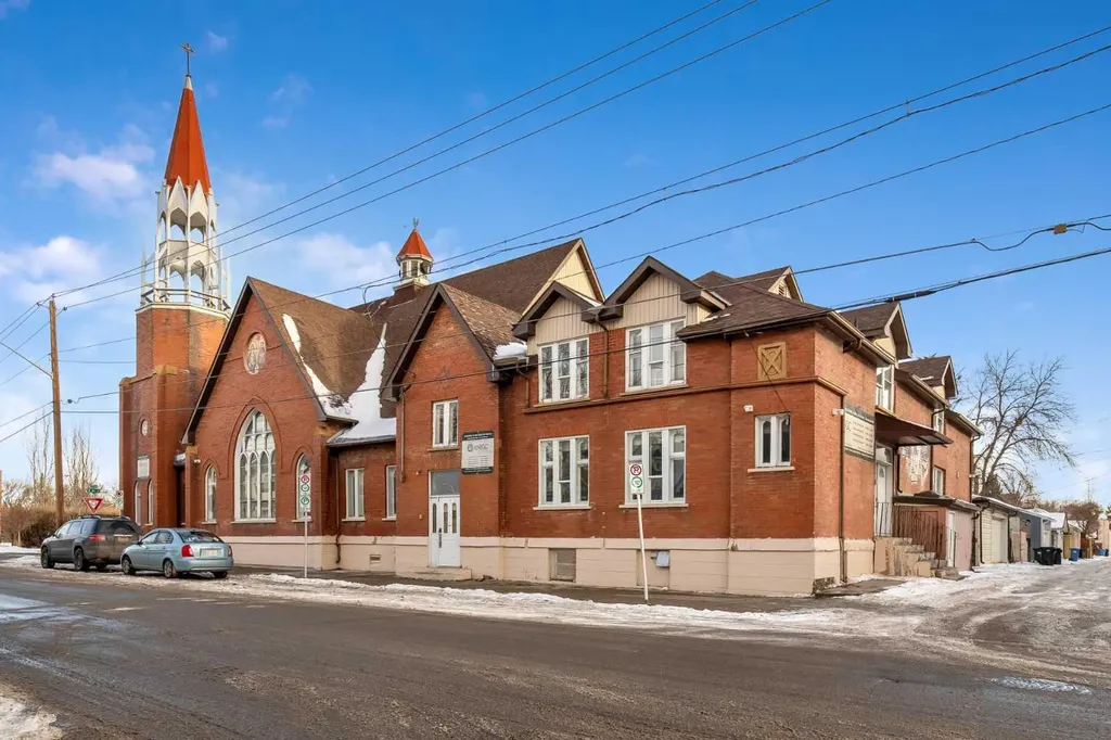 1405 8 Avenue SE Calgary AB T2G 0N1