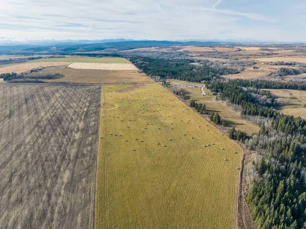 NW;32;22;2;W5M Rural Foothills County AB T1S 0T3