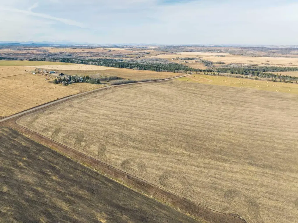 NW;32;22;2;W5M Rural Foothills County AB T1S 0T3