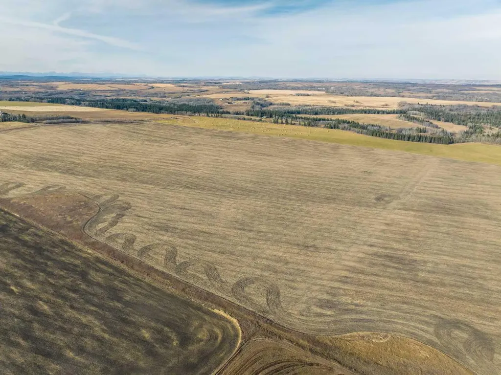 NW;32;22;2;W5M Rural Foothills County AB T1S 0T3