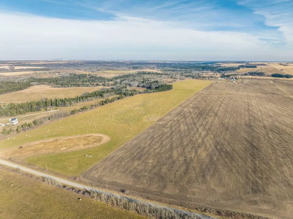 NW;32;22;2;W5M Rural Foothills County AB T1S 0T3