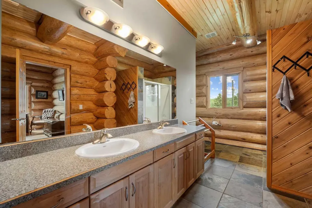 583030A Range Road 121 Rural Woodlands County AB T7S1P5