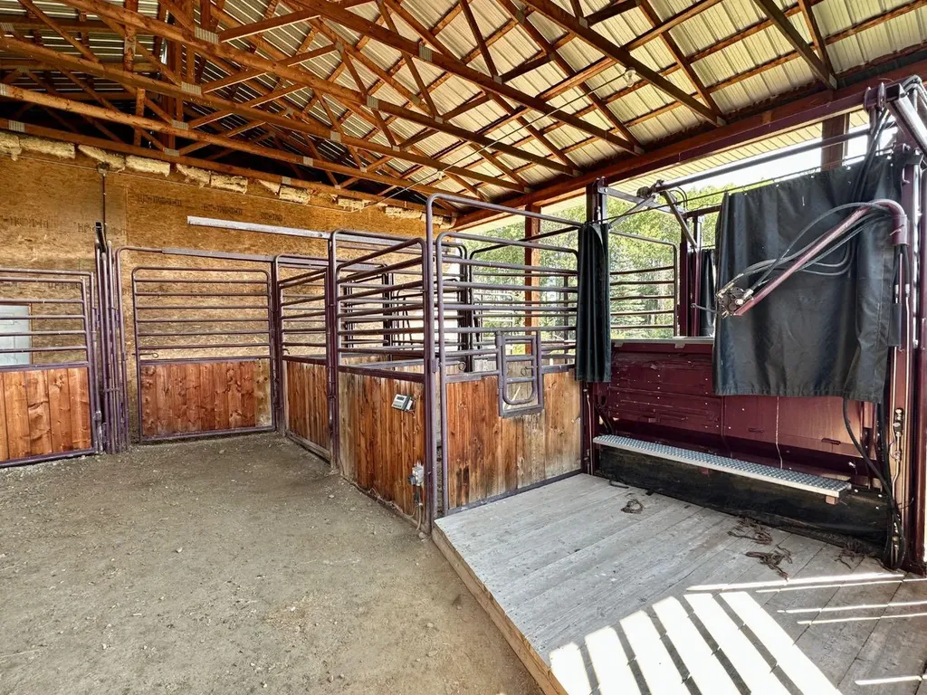 583030A Range Road 121 Rural Woodlands County AB T7S1P5