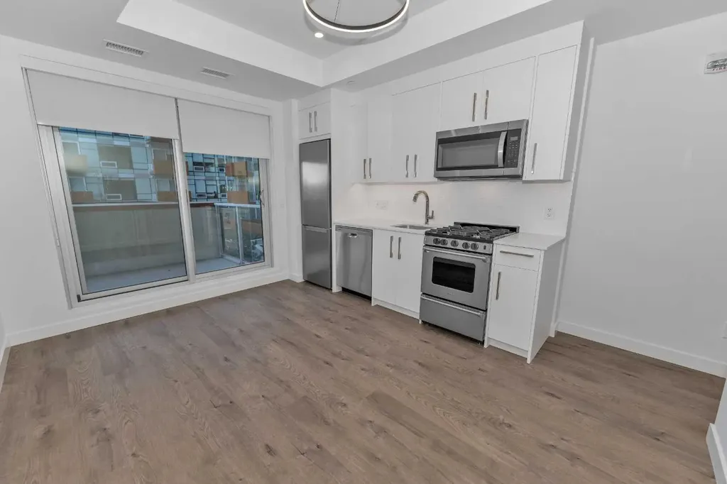 110 18a Street NW Calgary AB T2N 5G5