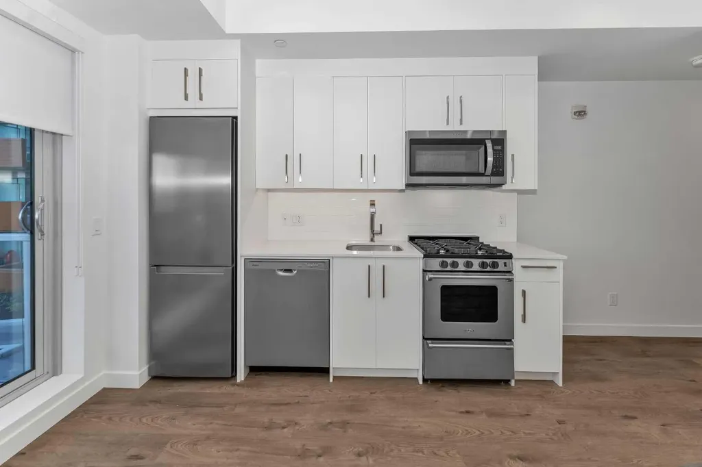 110 18a Street NW Calgary AB T2N 5G5