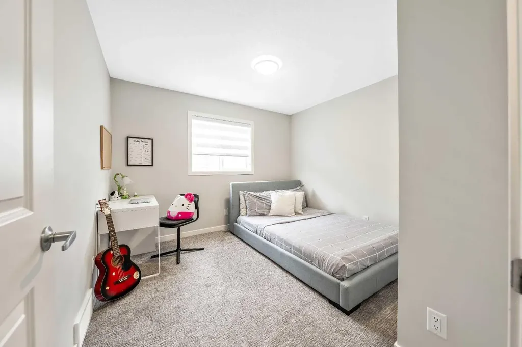 240 Lucas Crescent NW Calgary AB T3P 1M8