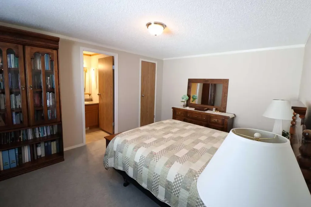 3002 33 Avenue Lethbridge AB T1K 7K1