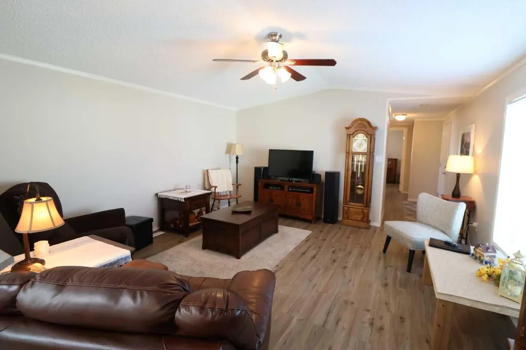 3002 33 Avenue Lethbridge AB T1K 7K1