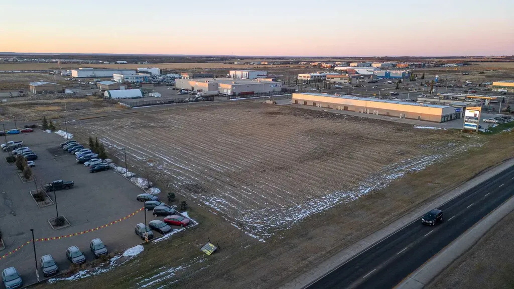 11810 99 Avenue Grande Prairie AB T8W 0C7
