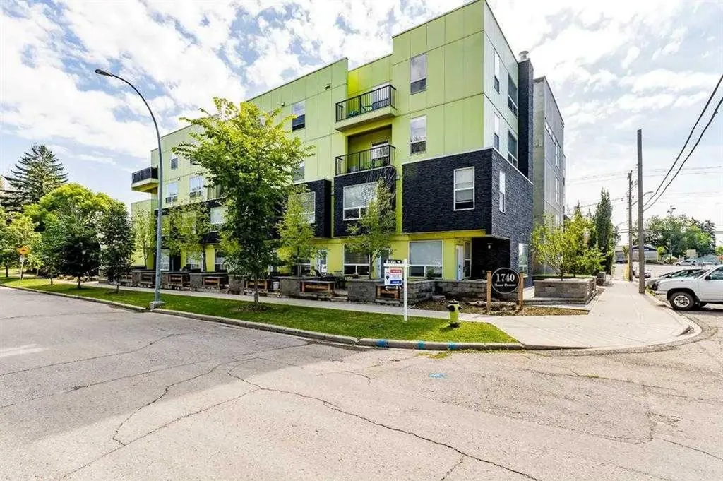 1740 9 Street NW Calgary AB T2M 4Z5