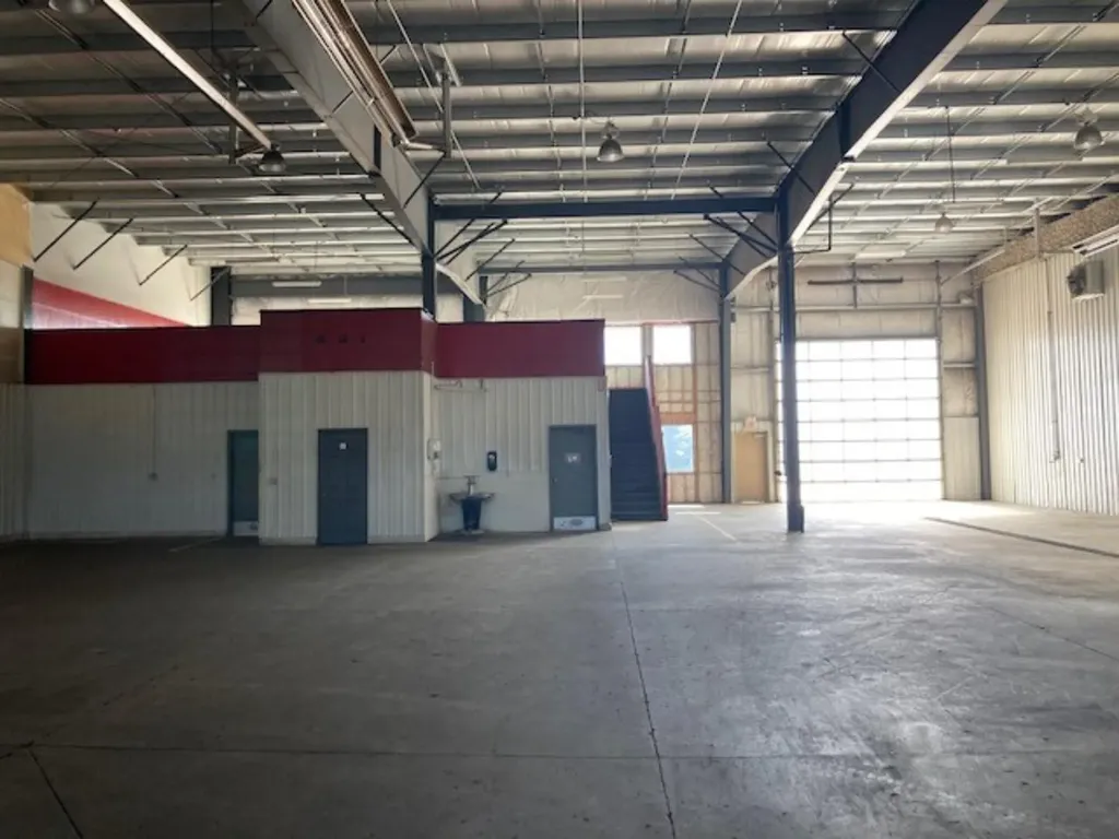 10602 79 Avenue Clairmont AB T0H 0W0