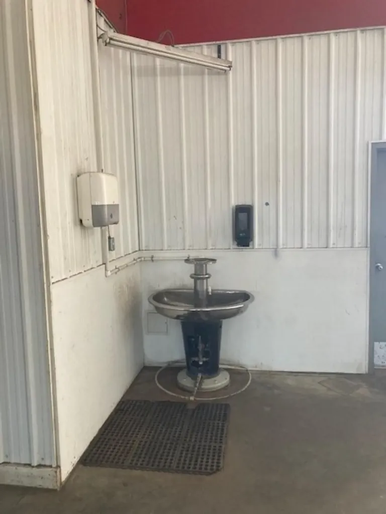 10602 79 Avenue Clairmont AB T0H 0W0