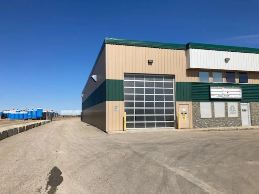 10602 79 Avenue Clairmont AB T0H 0W0