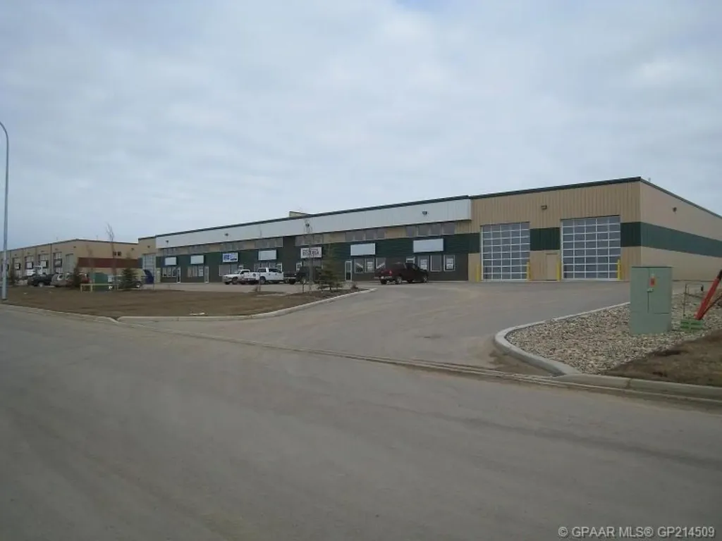 10602 79 Avenue Clairmont AB T0H 0W0