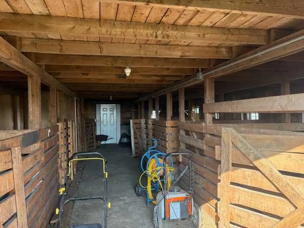 335035 Range Road 271 Rural Kneehill County AB T4H 4A2