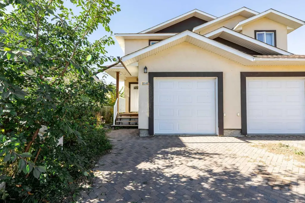 5140 51 Street Lacombe AB T4L 1H9