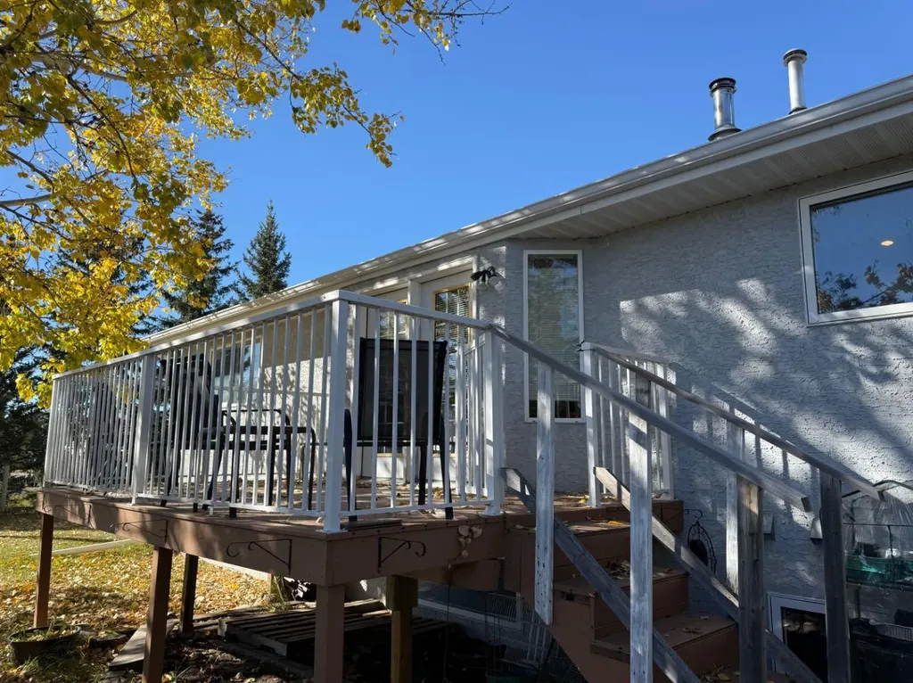 343 3 Street N Glenwood AB T0K2R0