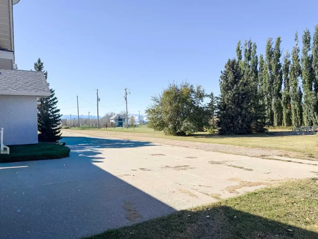 343 3 Street N Glenwood AB T0K2R0