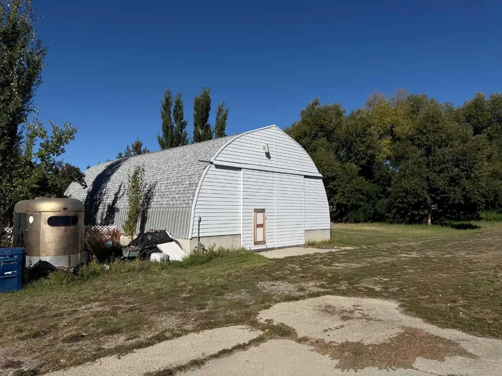 343 3 Street N Glenwood AB T0K2R0