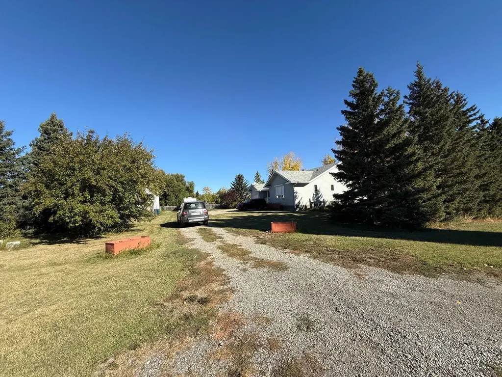 343 3 Street N Glenwood AB T0K2R0