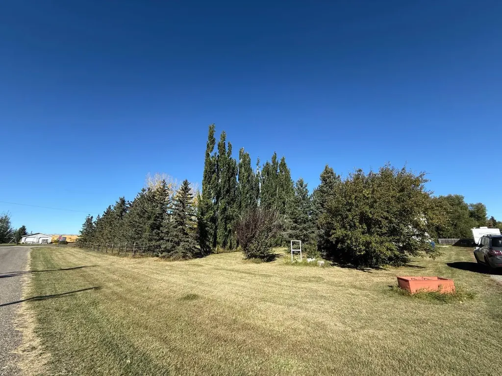 343 3 Street N Glenwood AB T0K2R0
