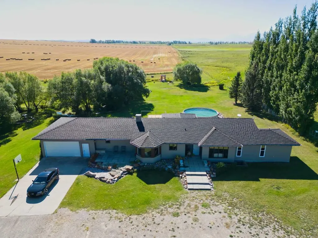 42082 Range Road 274 Hill Spring AB T0K 1E0