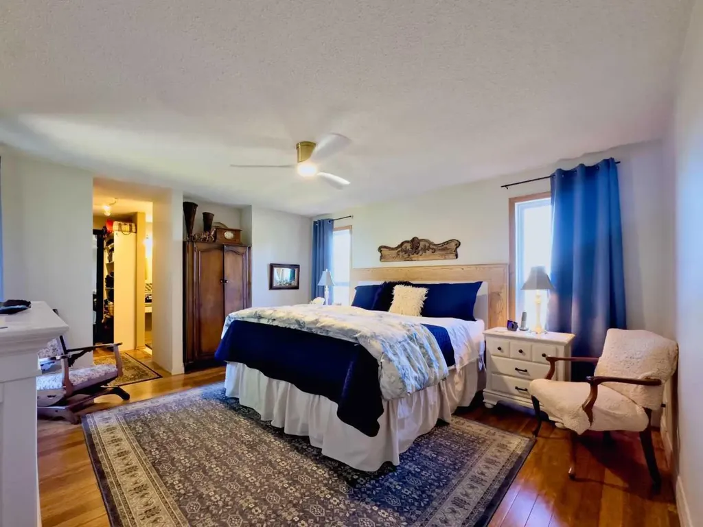 42082 Range Road 274 Hill Spring AB T0K 1E0