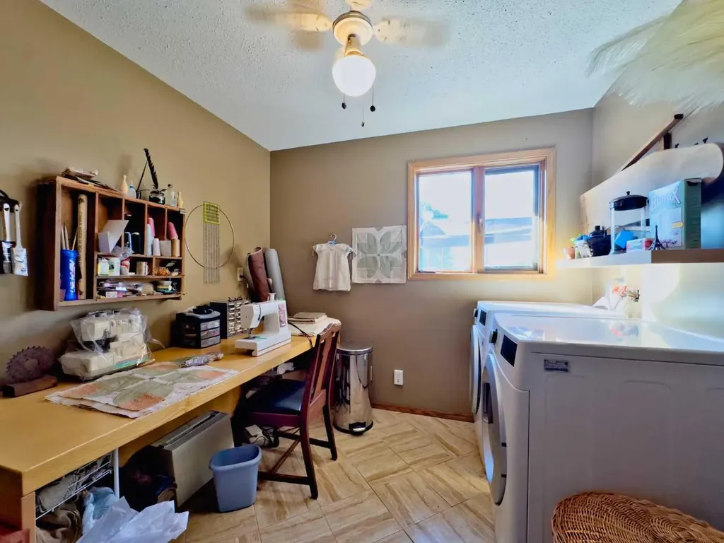 42082 Range Road 274 Hill Spring AB T0K 1E0