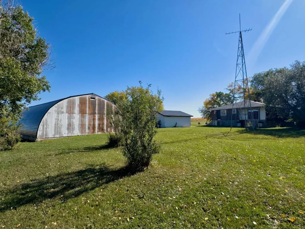 42082 Range Road 274 Hill Spring AB T0K 1E0