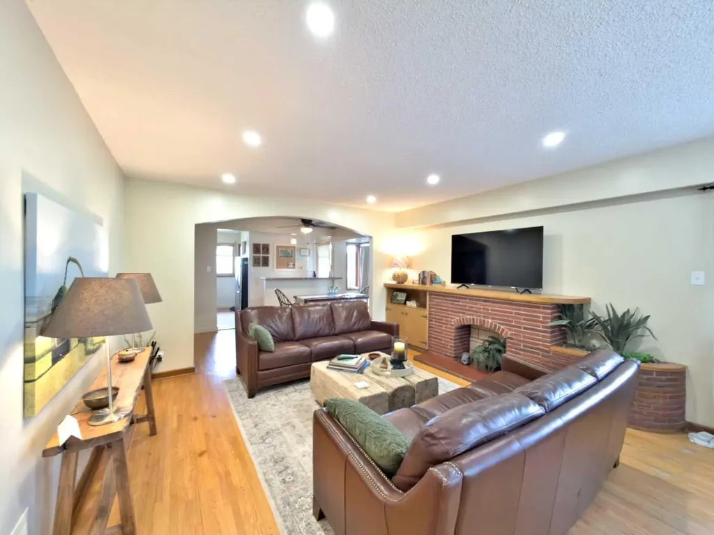 42082 Range Road 274 Hill Spring AB T0K 1E0
