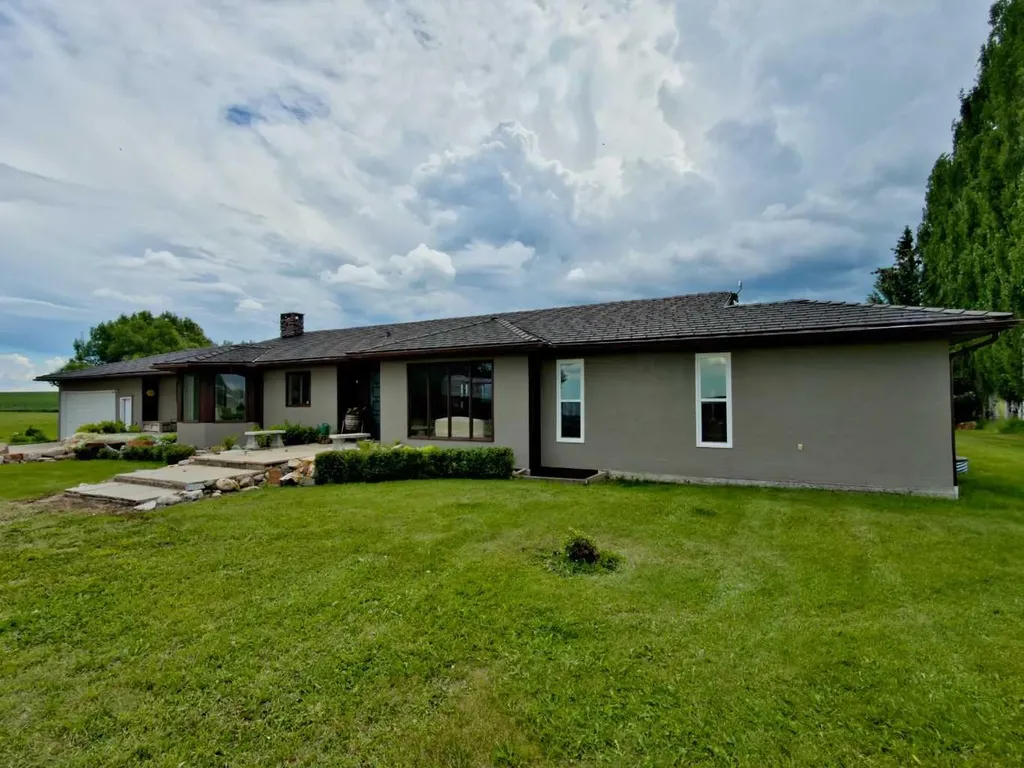 42082 Range Road 274 Hill Spring AB T0K 1E0