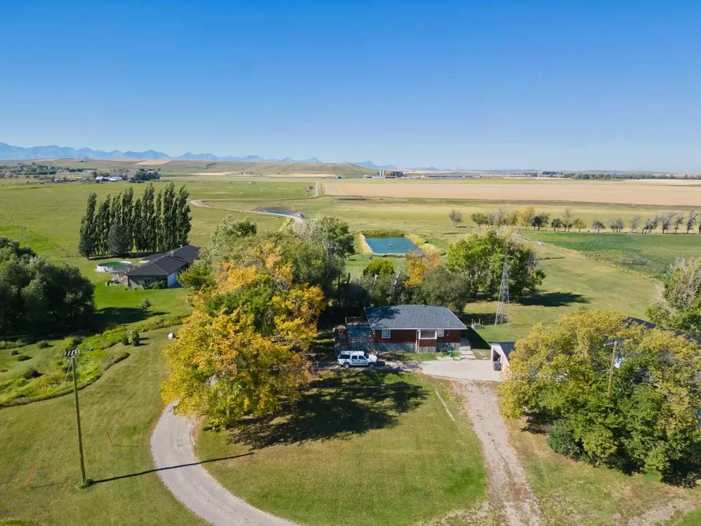 42082 Range Road 274 Hill Spring AB T0K 1E0