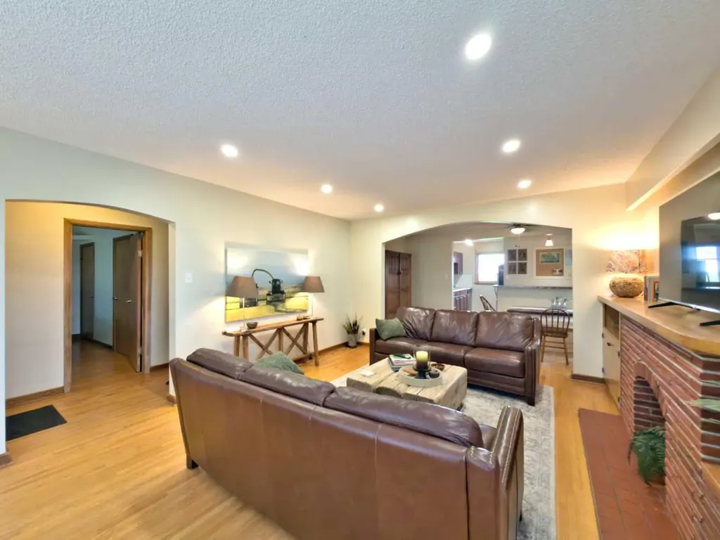 42082 Range Road 274 Hill Spring AB T0K 1E0