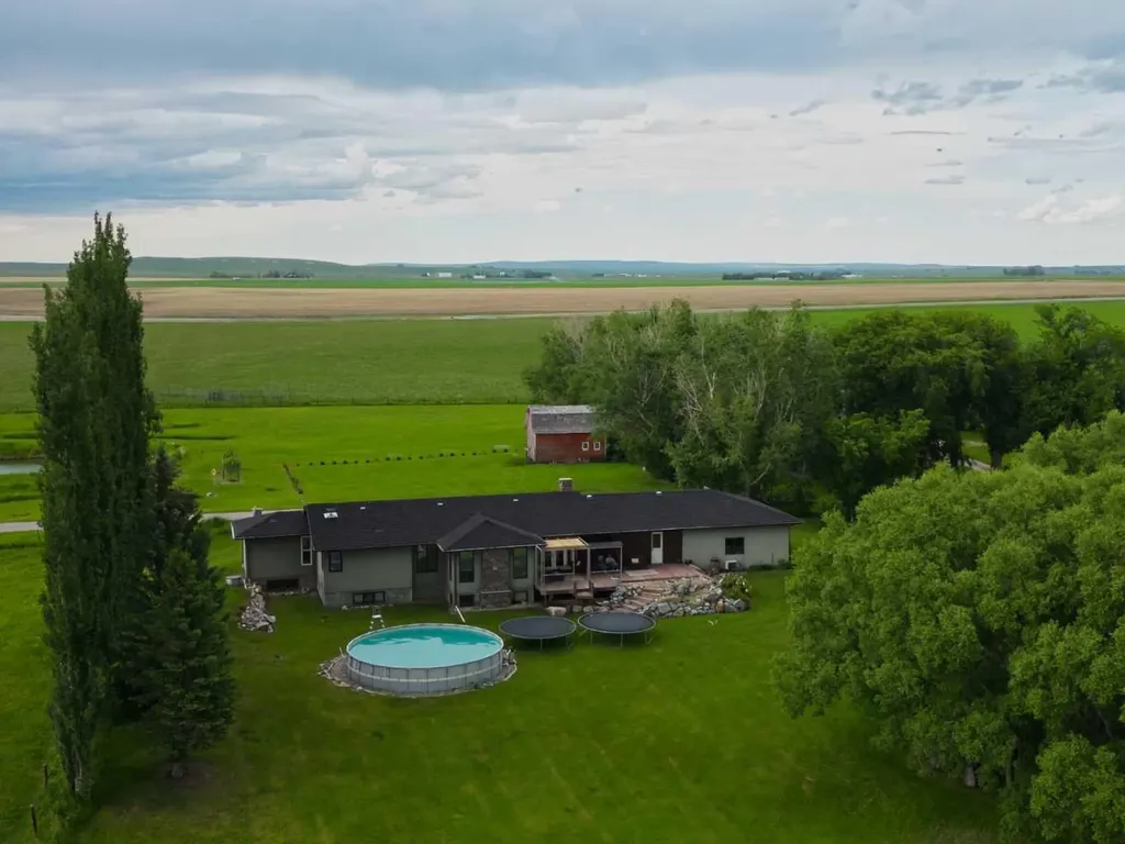 42082 Range Road 274 Hill Spring AB T0K 1E0