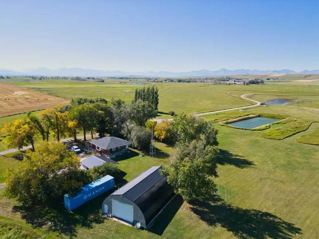 42082 Range Road 274 Hill Spring AB T0K 1E0